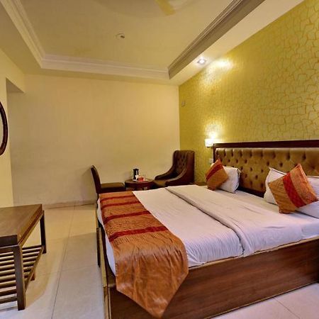 Hotel Diamond Inn Chandigarh Exterior photo